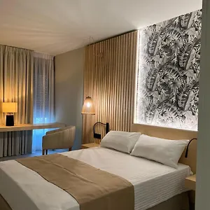 Noy Hotel