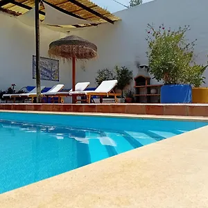 Rural El Oasis Bed & Breakfast